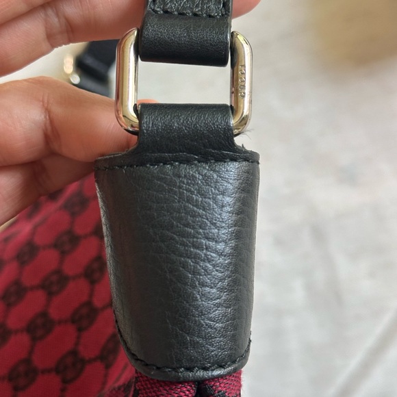 GUCCI PRE-OWENED RED GUCCI LOGO GG 2000-2015 - Picture 5 of 10